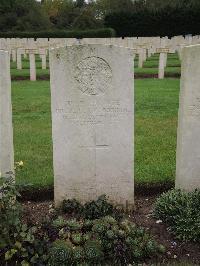 Doullens Communal Cemetery Extension No.1 - Osborne, Fredrick Francis