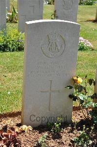Gouzeaucourt New British Cemetery - White, William Henry