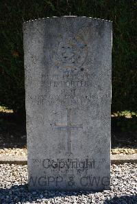 Boult Aux Bois Communal Cemetery - Porter, John Edward