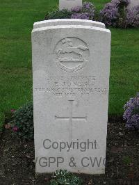 Cite Bonjean Military Cemetery Armentieres - Jones, E