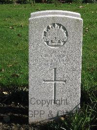 Cite Bonjean Military Cemetery Armentieres - Laurent, Alfred Ernest
