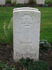 Cite Bonjean Military Cemetery Armentieres - Ryan, John