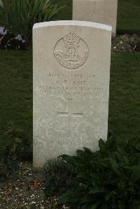 Philosophe British Cemetery Mazingarbe - Adie, Robert Roland