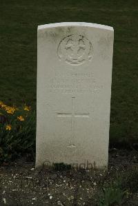 Philosophe British Cemetery Mazingarbe - Andrews, H