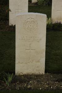 Philosophe British Cemetery Mazingarbe - Arnold, A E