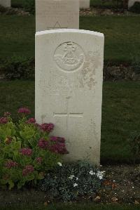Philosophe British Cemetery Mazingarbe - Arrowsmith, T A