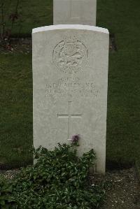 Philosophe British Cemetery Mazingarbe - Bailey, G F