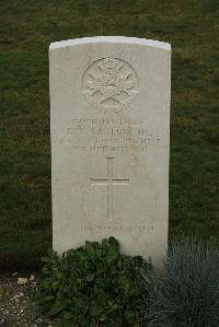 Philosophe British Cemetery Mazingarbe - Barlow, G P