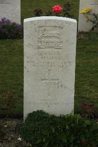 Philosophe British Cemetery Mazingarbe - Beanland, Louis