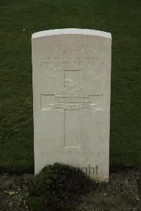 Philosophe British Cemetery Mazingarbe - Bee, Arthur