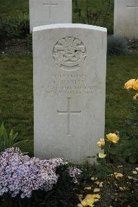 Philosophe British Cemetery Mazingarbe - Bentley, E
