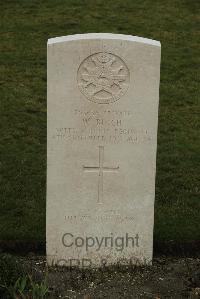 Philosophe British Cemetery Mazingarbe - Birch, William