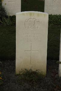 Philosophe British Cemetery Mazingarbe - Black, H