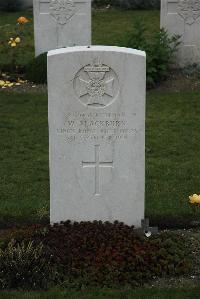 Philosophe British Cemetery Mazingarbe - Blackburn, W