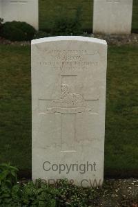 Philosophe British Cemetery Mazingarbe - Blow, W