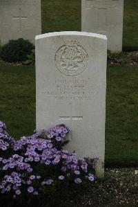 Philosophe British Cemetery Mazingarbe - Blythe, E