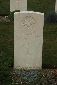 Philosophe British Cemetery Mazingarbe - Bonner, I