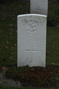 Philosophe British Cemetery Mazingarbe - Boosey, F