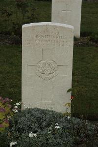 Philosophe British Cemetery Mazingarbe - Braithwaite, R