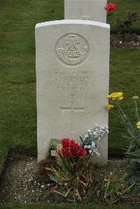 Philosophe British Cemetery Mazingarbe - Brickley, T