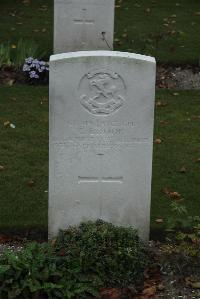 Philosophe British Cemetery Mazingarbe - Brook, C
