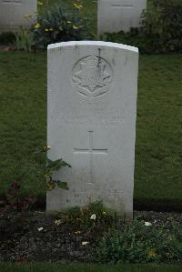 Philosophe British Cemetery Mazingarbe - Buckland, E.B