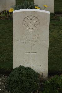 Philosophe British Cemetery Mazingarbe - Buckley, F