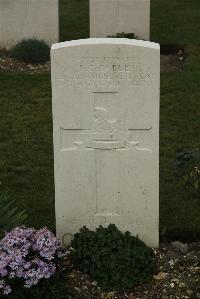 Philosophe British Cemetery Mazingarbe - Cable, R C
