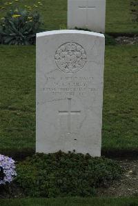 Philosophe British Cemetery Mazingarbe - Carey, W C