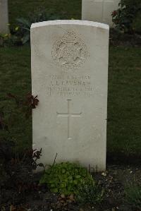 Philosophe British Cemetery Mazingarbe - Cavanah, J J