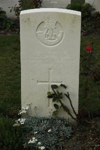 Philosophe British Cemetery Mazingarbe - Chambers, G R