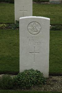 Philosophe British Cemetery Mazingarbe - Clark, J