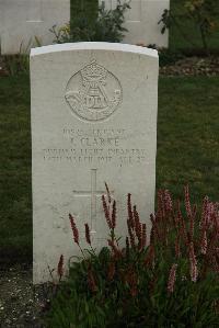 Philosophe British Cemetery Mazingarbe - Clarke, J