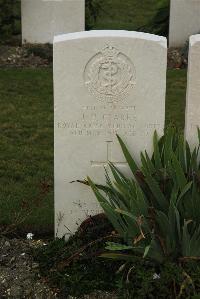 Philosophe British Cemetery Mazingarbe - Clarke, John Harry