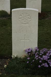 Philosophe British Cemetery Mazingarbe - Coates, C J
