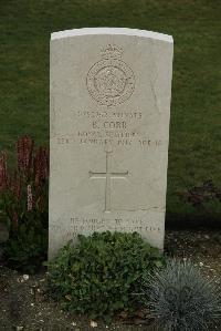 Philosophe British Cemetery Mazingarbe - Cobb, Bertram G.