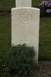 Philosophe British Cemetery Mazingarbe - Coleman, F