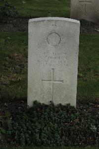 Philosophe British Cemetery Mazingarbe - Compton, R