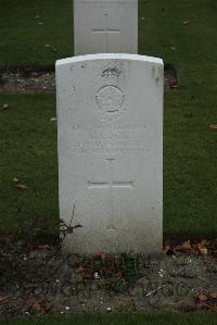 Philosophe British Cemetery Mazingarbe - Cook, C