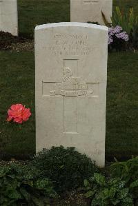 Philosophe British Cemetery Mazingarbe - Cope, F W