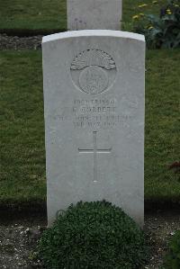 Philosophe British Cemetery Mazingarbe - Corbett, F