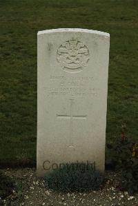 Philosophe British Cemetery Mazingarbe - Cork, E