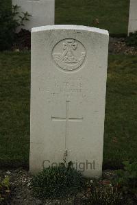 Philosophe British Cemetery Mazingarbe - Crane, J