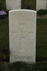 Philosophe British Cemetery Mazingarbe - Creek, C R
