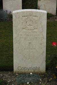 Philosophe British Cemetery Mazingarbe - Cumbridge, W