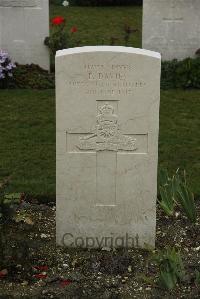 Philosophe British Cemetery Mazingarbe - Davies, Evan