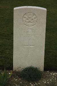 Philosophe British Cemetery Mazingarbe - Davies, O