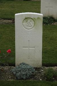 Philosophe British Cemetery Mazingarbe - Deakin, F E