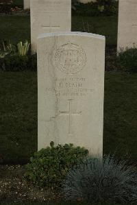 Philosophe British Cemetery Mazingarbe - Death, F