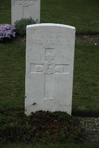 Philosophe British Cemetery Mazingarbe - Duffy, Edward